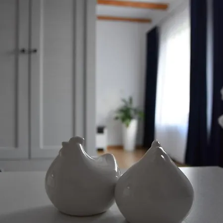 Dom Gościnny Grzęda * Komarno