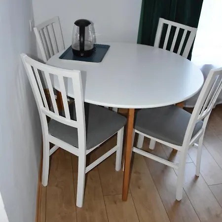Rum i privatbostad Grzeda Komarno