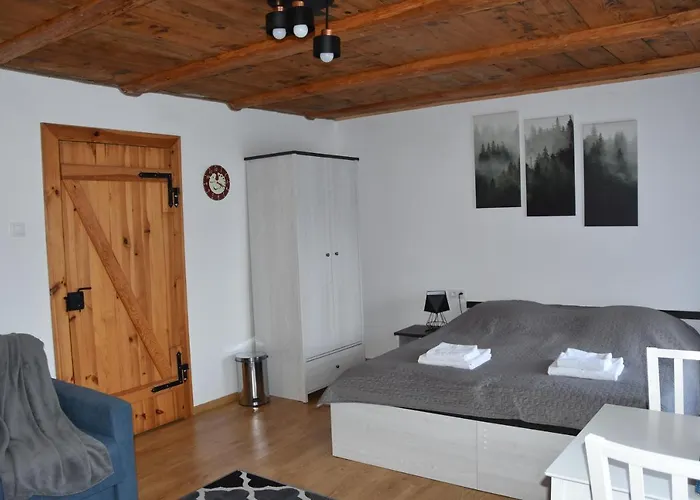 Grzeda Pansiyon Komarno