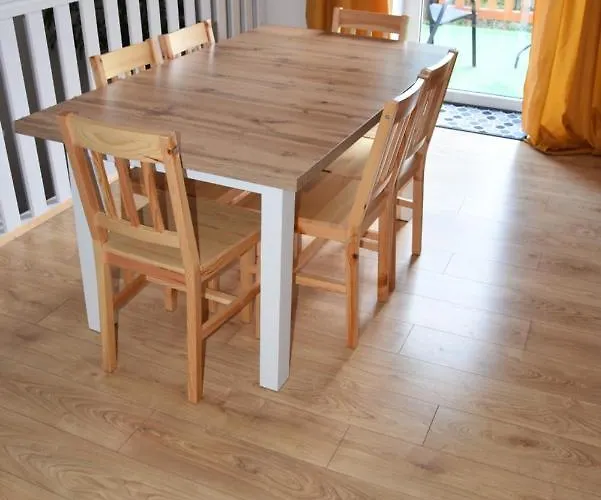 Grzeda منزل للإقامة Komarno